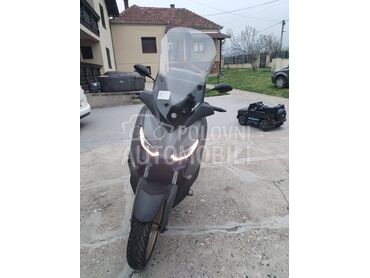 Yamaha X Max Tech Max