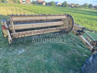 New Holland kosacica