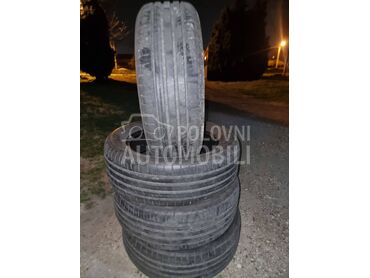 Goodyear 215/55 R17 Letnja