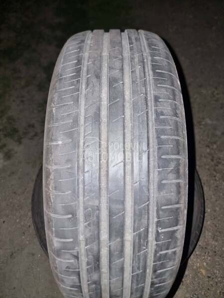 Goodyear 215/55 R17 Letnja