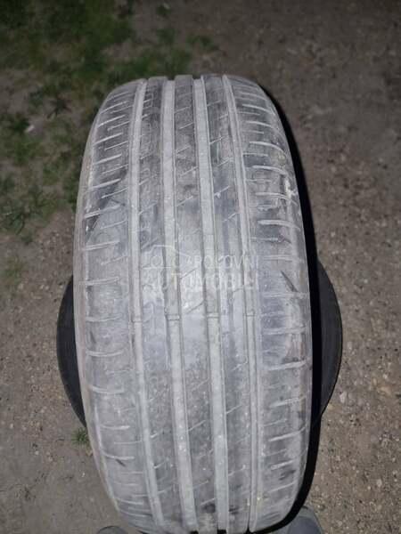 Goodyear 215/55 R17 Letnja