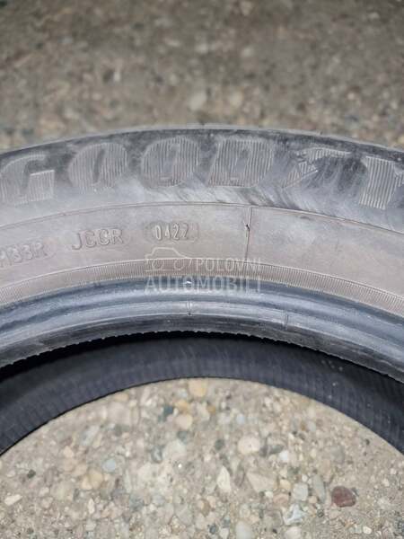 Goodyear 215/55 R17 Letnja