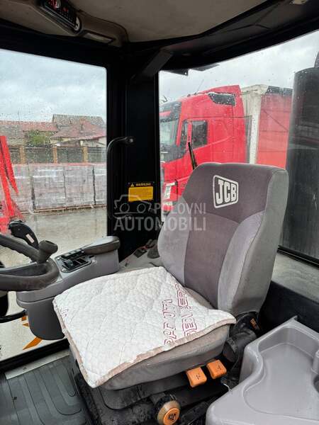 JCB 409