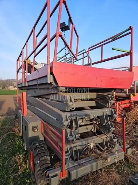 makazasta platforma Skyjack