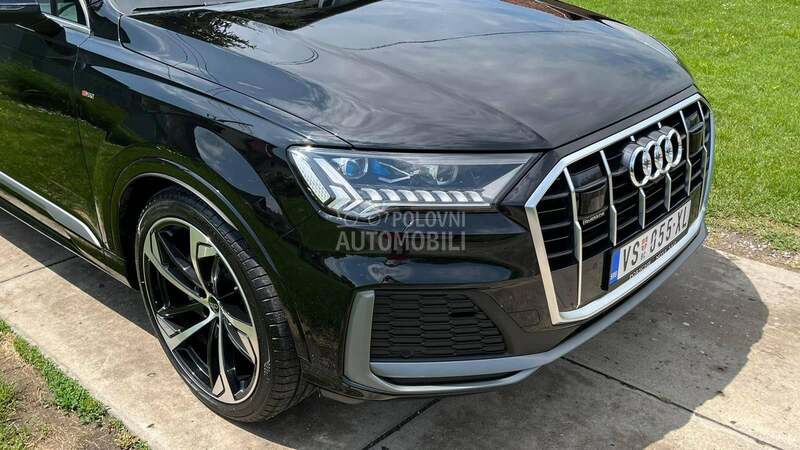 Audi Q7 S LINE