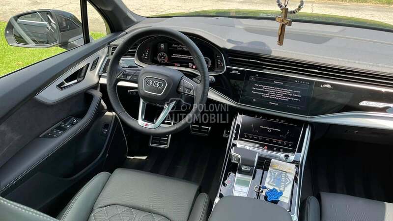 Audi Q7 S LINE