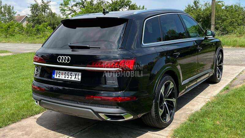 Audi Q7 S LINE