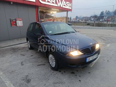 Lancia Ypsilon 1.2 8v  r e g