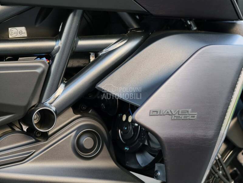 Ducati Diavel 1260 Dark Stealth