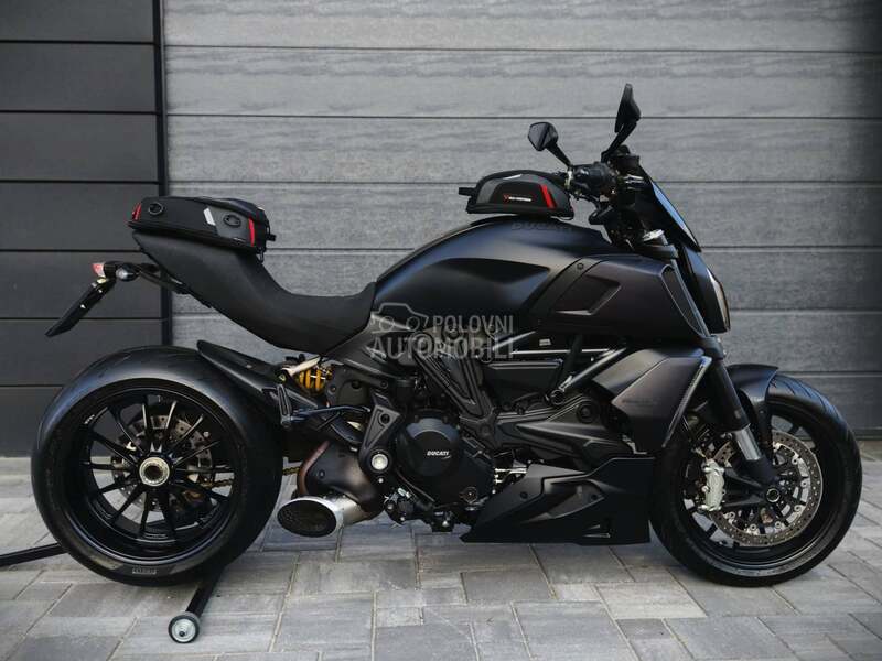 Ducati Diavel 1260 Dark Stealth