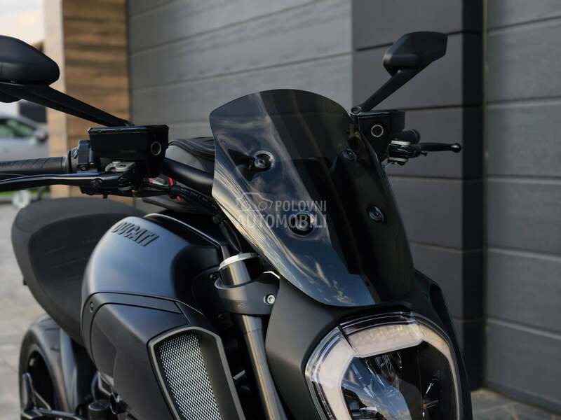 Ducati Diavel 1260 Dark Stealth