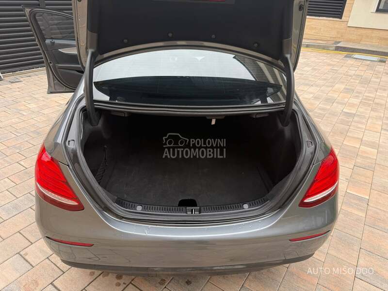 Mercedes Benz E 220 E220cdi