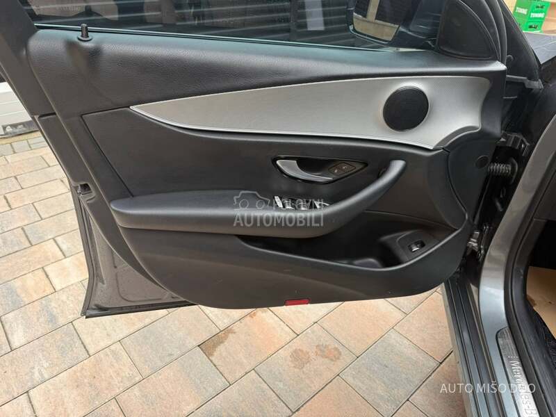 Mercedes Benz E 220 E220cdi