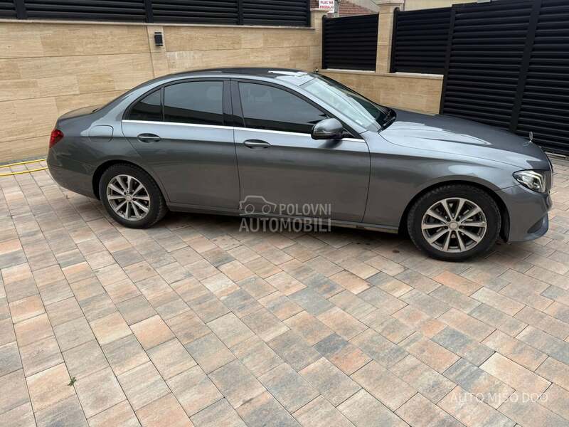 Mercedes Benz E 220 E220cdi