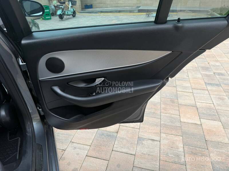 Mercedes Benz E 220 E220cdi