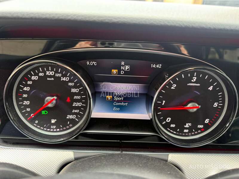 Mercedes Benz E 220 E220cdi