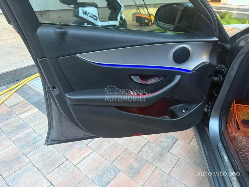 Mercedes Benz E 220 E220cdi