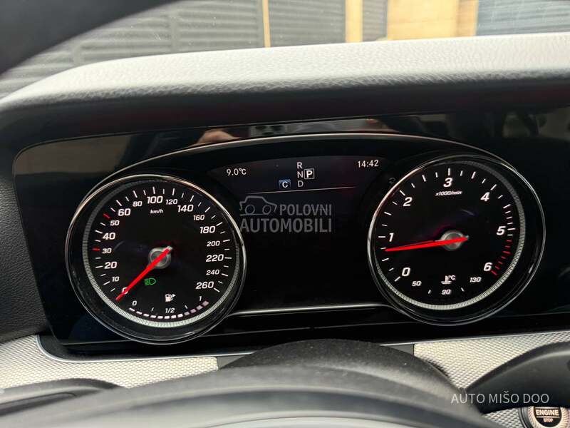 Mercedes Benz E 220 E220cdi