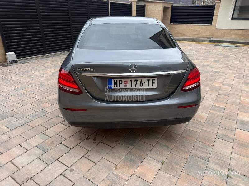 Mercedes Benz E 220 E220cdi