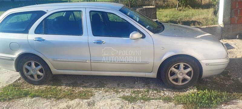 Lancia Lybra 
