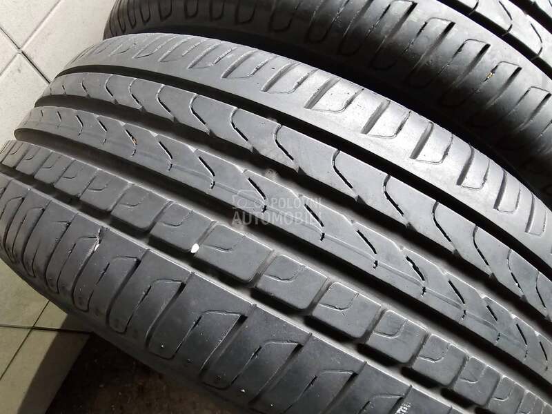Continental 215/55 R17 Letnja