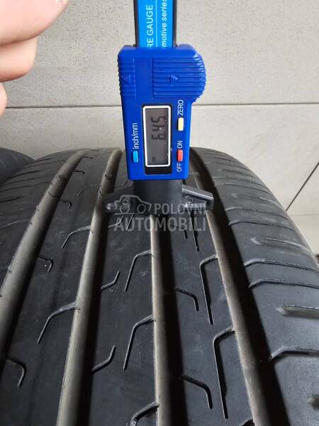 Continental 215/55 R17 Letnja