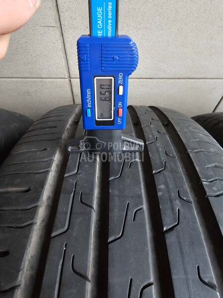 Continental 215/55 R17 Letnja