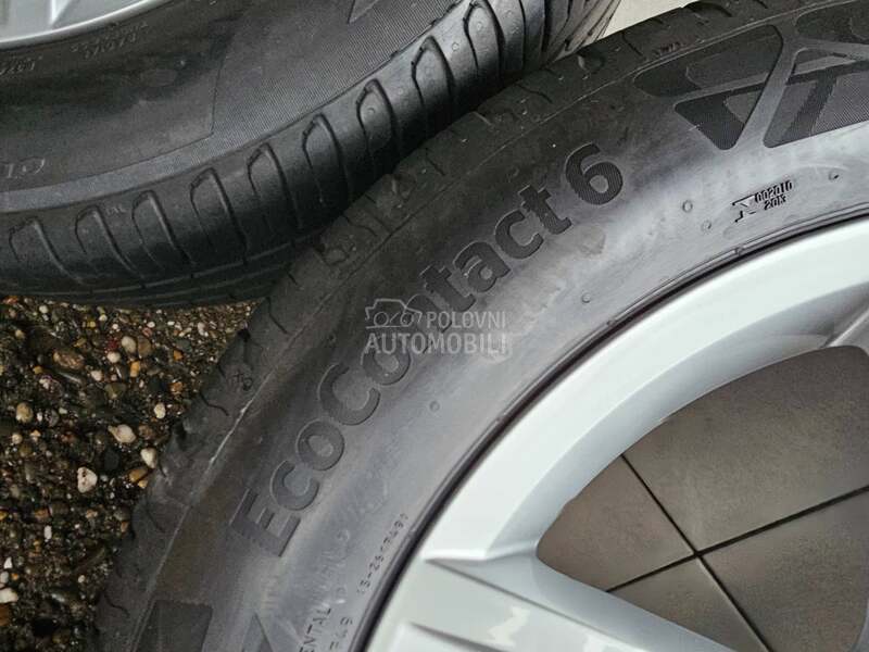 Continental 215/55 R17 Letnja