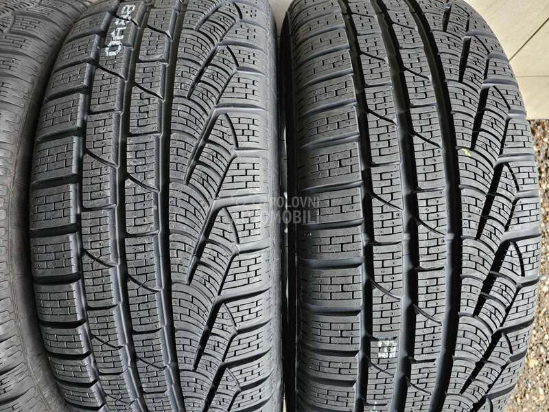 Pirelli 235/55 R18 Zimska