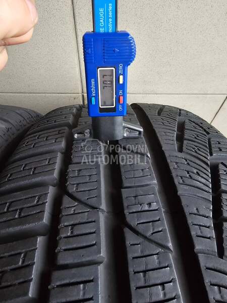 Pirelli 235/55 R18 Zimska