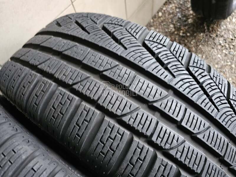 Pirelli 235/55 R18 Zimska
