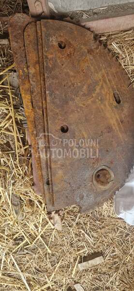 Bucher Miks prikolica 3,9 T