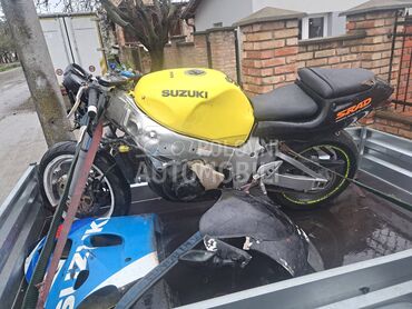 Suzuki gsxr srad delovi