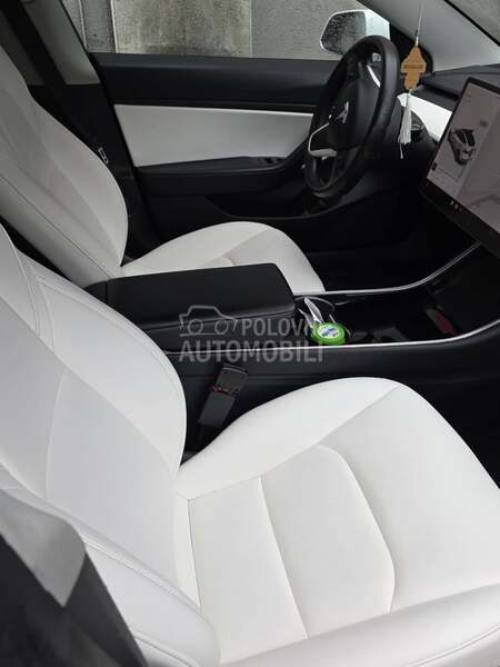 Tesla Model 3 long range