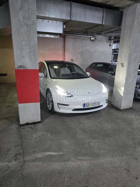 Tesla Model 3 long range