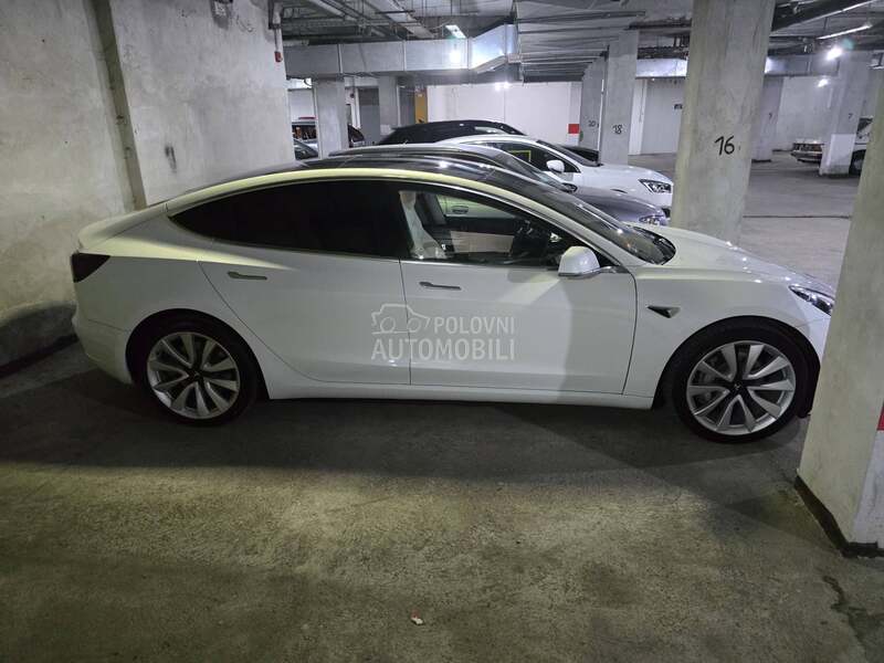 Tesla Model 3 long range