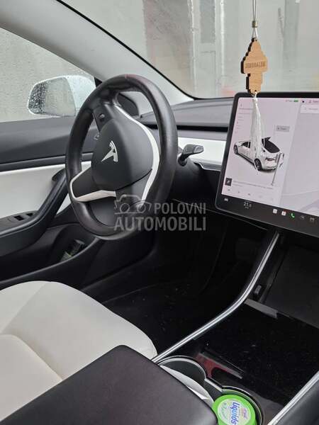 Tesla Model 3 long range