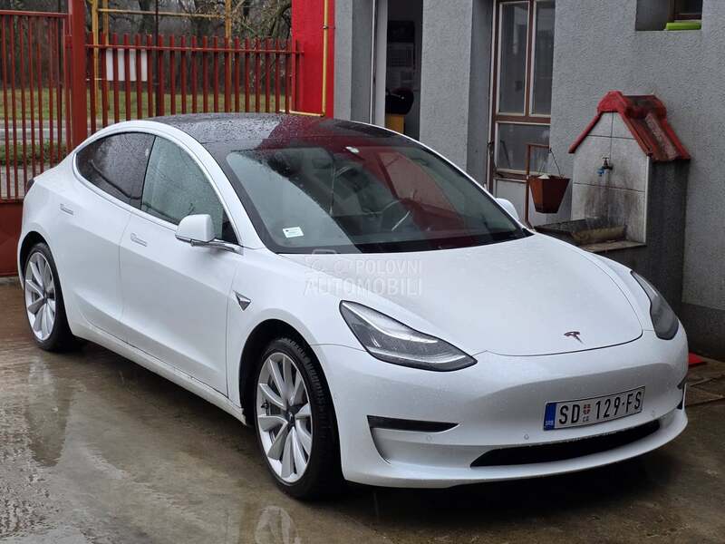 Tesla Model 3 long range