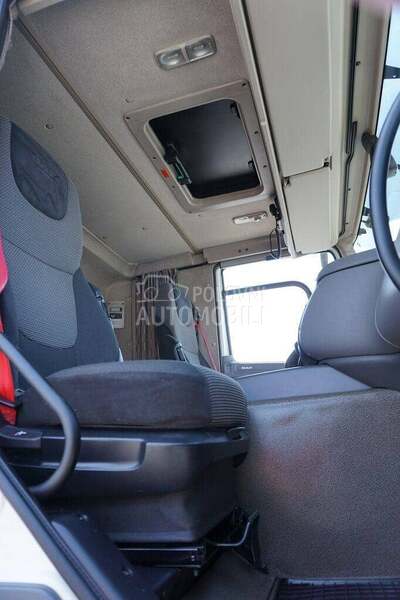 DAF CF 400 / DOM2038