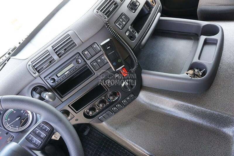 DAF CF 400 / DOM2038