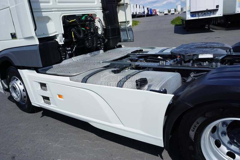 DAF 106 / 480 / DOM2044