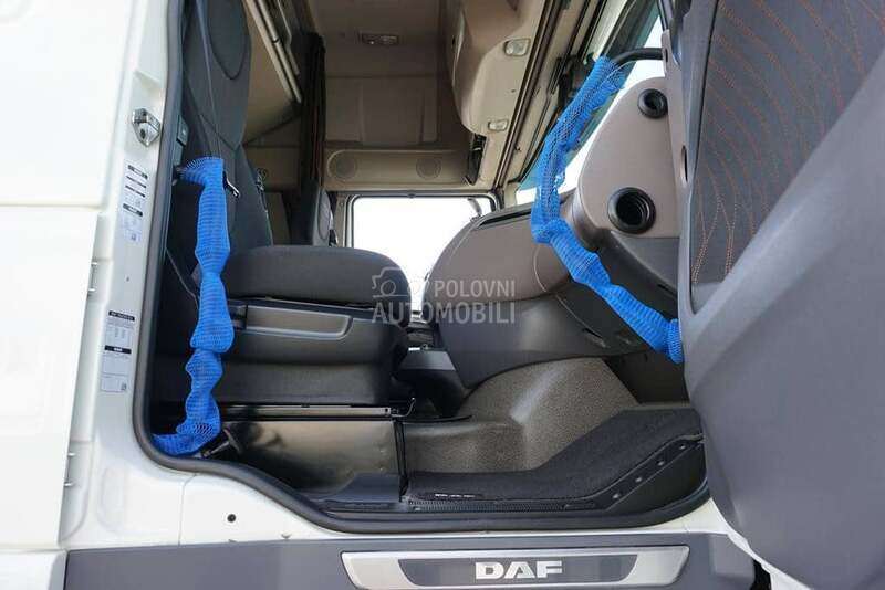 DAF 106 / 480 / DOM2044