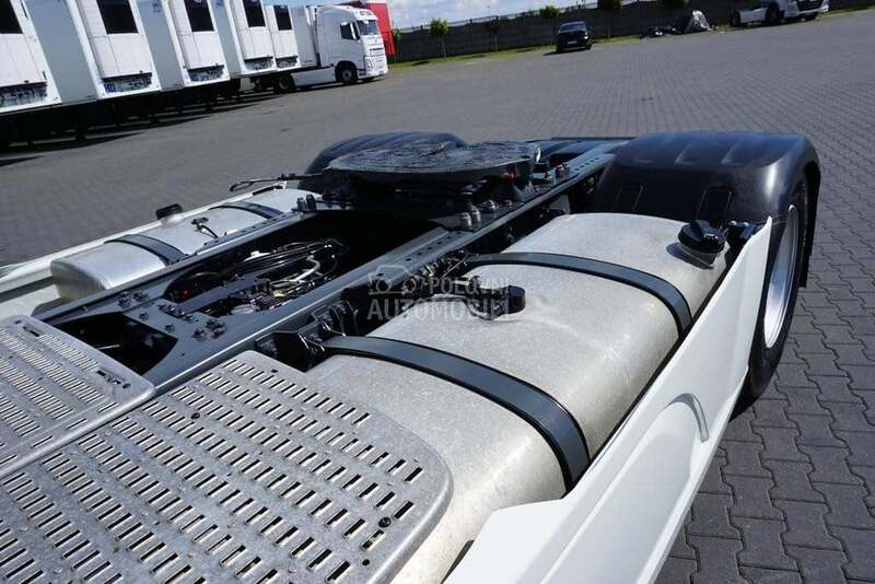 DAF 106 / 480 / DOM2044