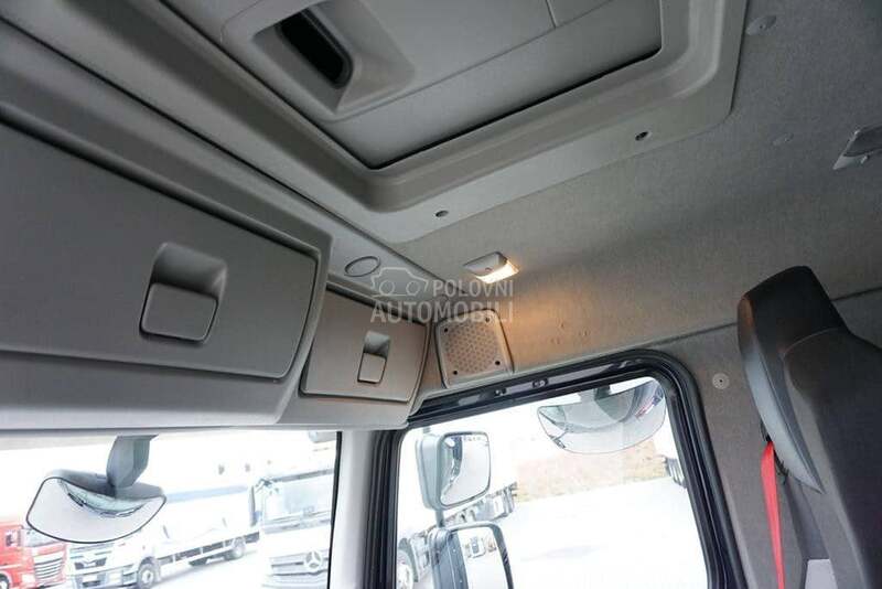 Renault D 16 / 280 / DOM2051