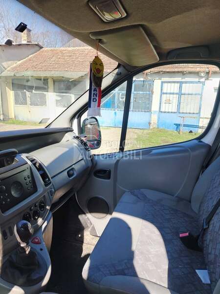 Opel Vivaro 