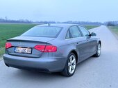 Audi A4 n-a-v-i-d-i-o-d-a