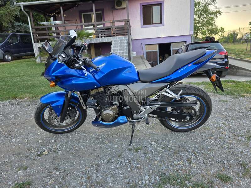 Kawasaki z750s