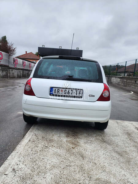 Renault Clio 