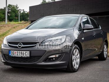 Opel Astra J 1.4 TURBO