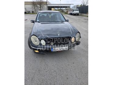 Mercedes Benz E 270 